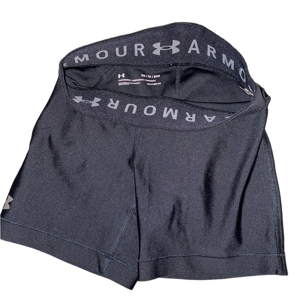 Under Armour Heatgear compression athletic shorts size xs - Picture 4 of 4